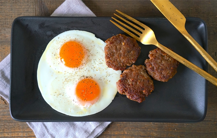 Spicy Italian Sausage Patties with Eggs